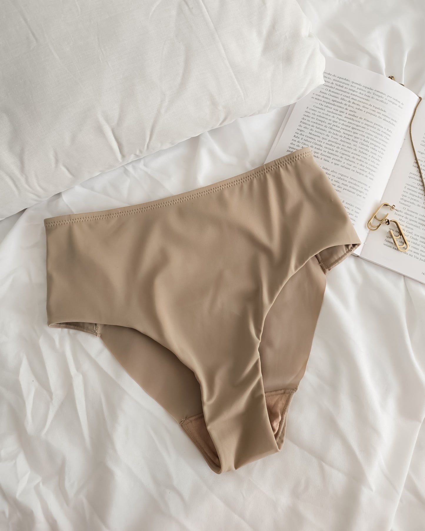 CUECA MODELADORA BEIGE