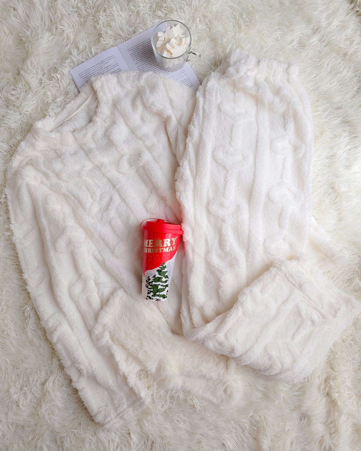 PIJAMA CORAÇÃO BRANCO + meias + copo de Natal