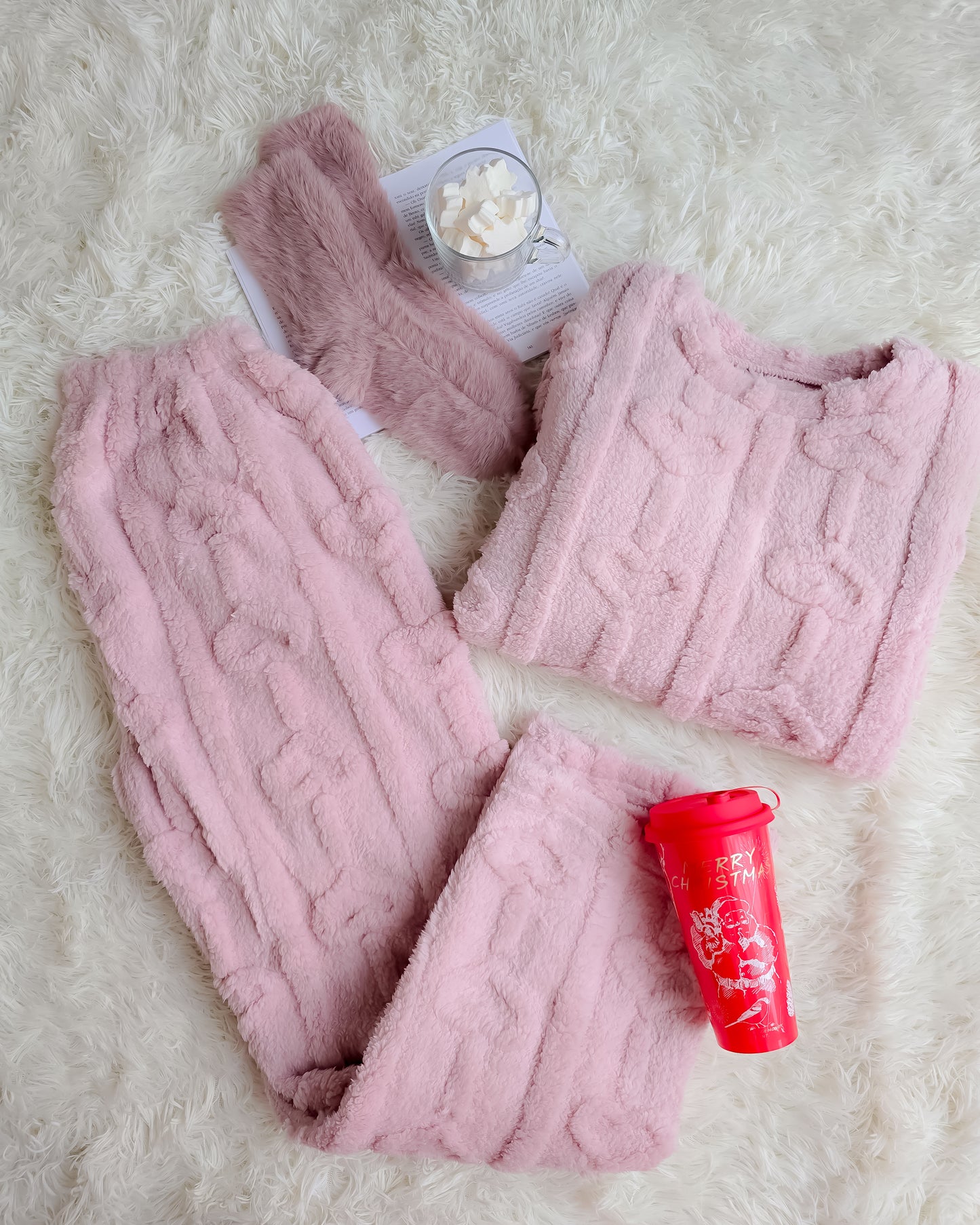 PIJAMA CORAÇÃO ROSA + meias + copo de Natal