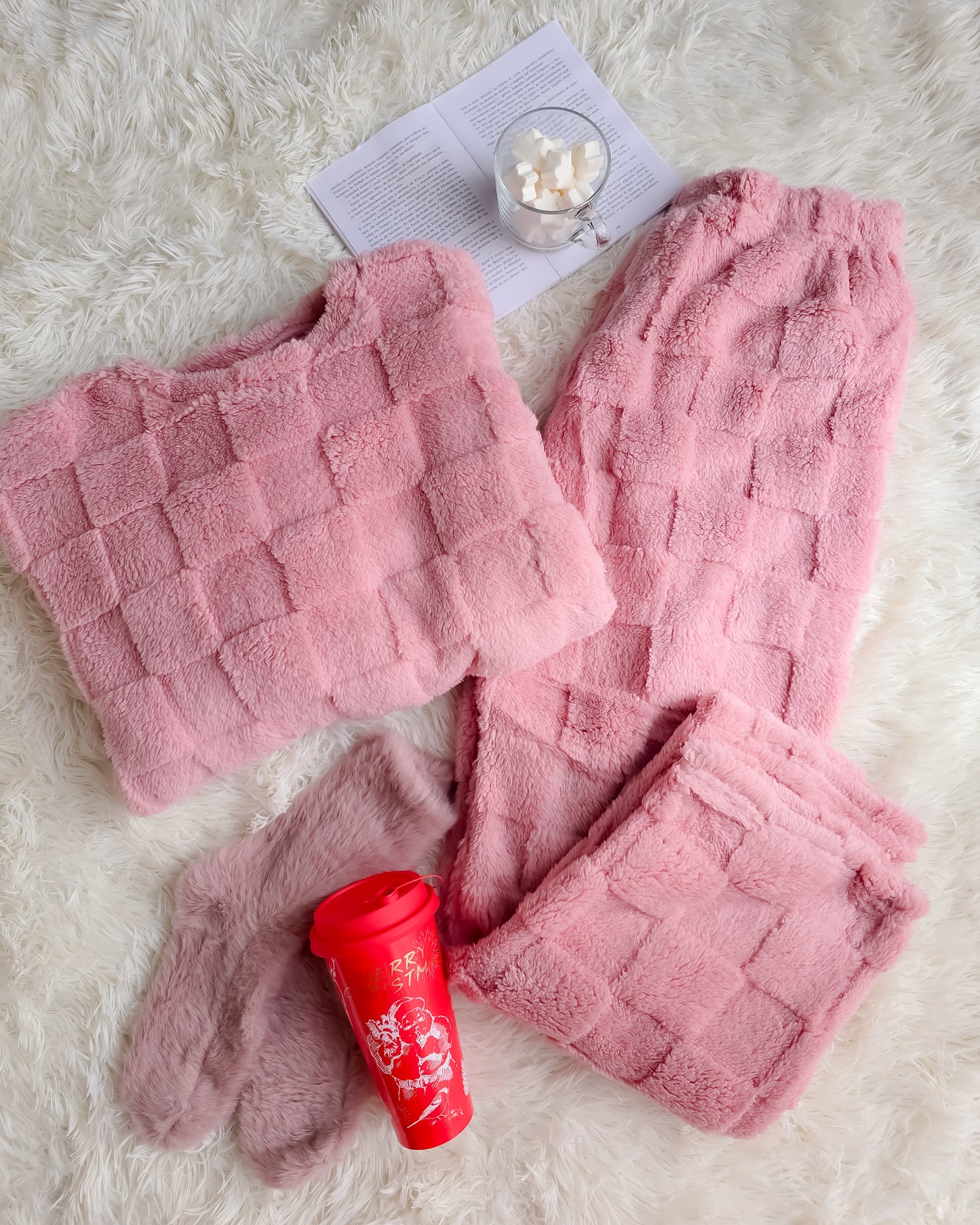 PIJAMA COELHO ROSA + meias + copo de Natal