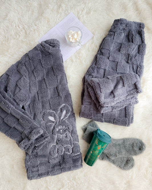 PIJAMA COELHO CINZA + meias + copo de Natal