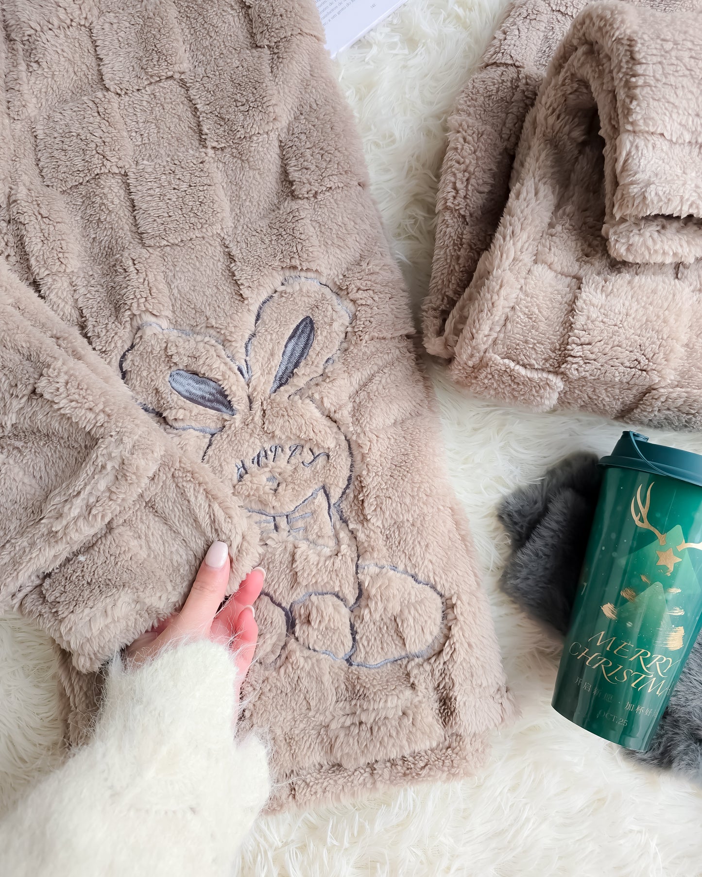 PIJAMA COELHO CAMEL + meias + copo de Natal