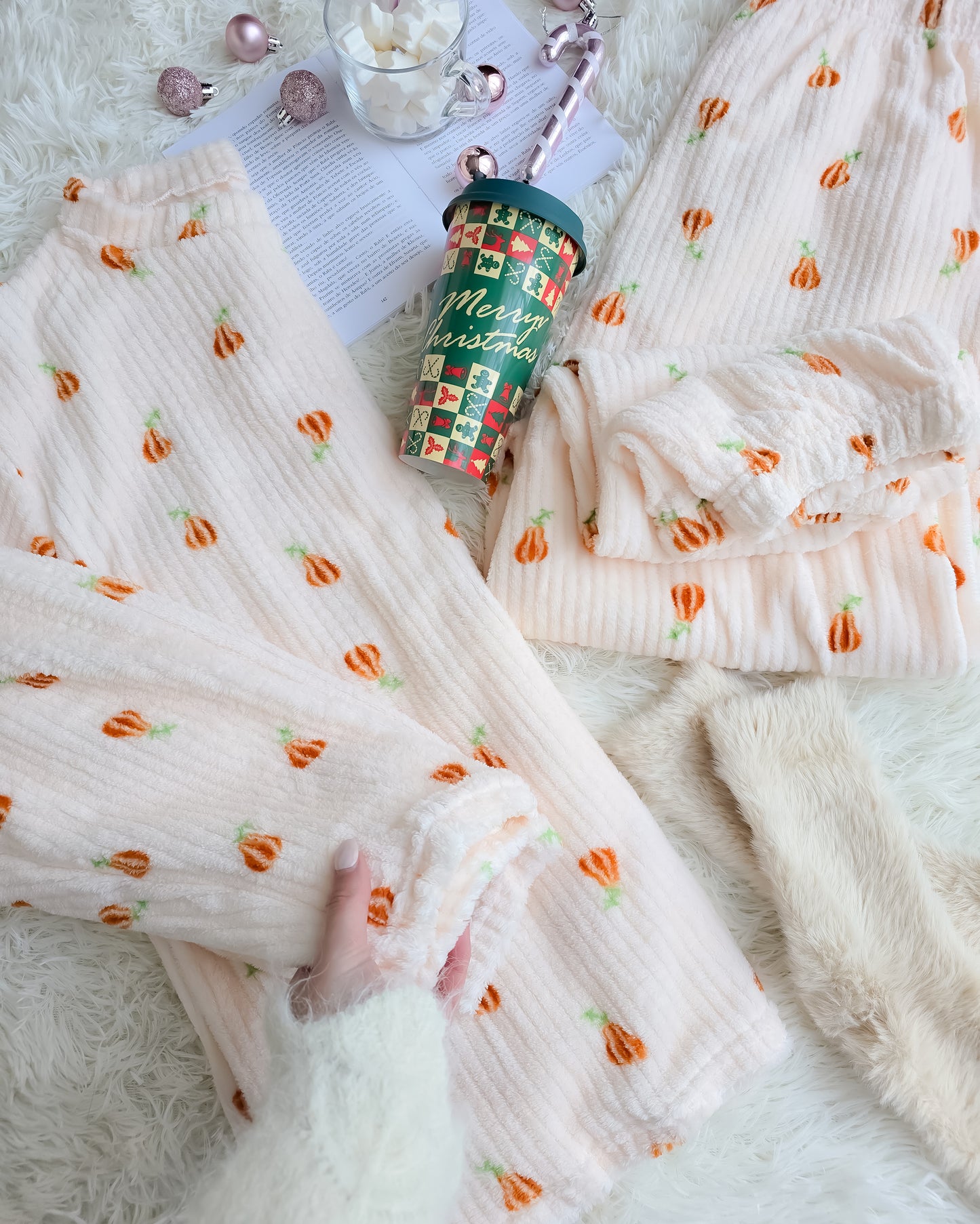 PIJAMA PÊRA + meias + copo de Natal