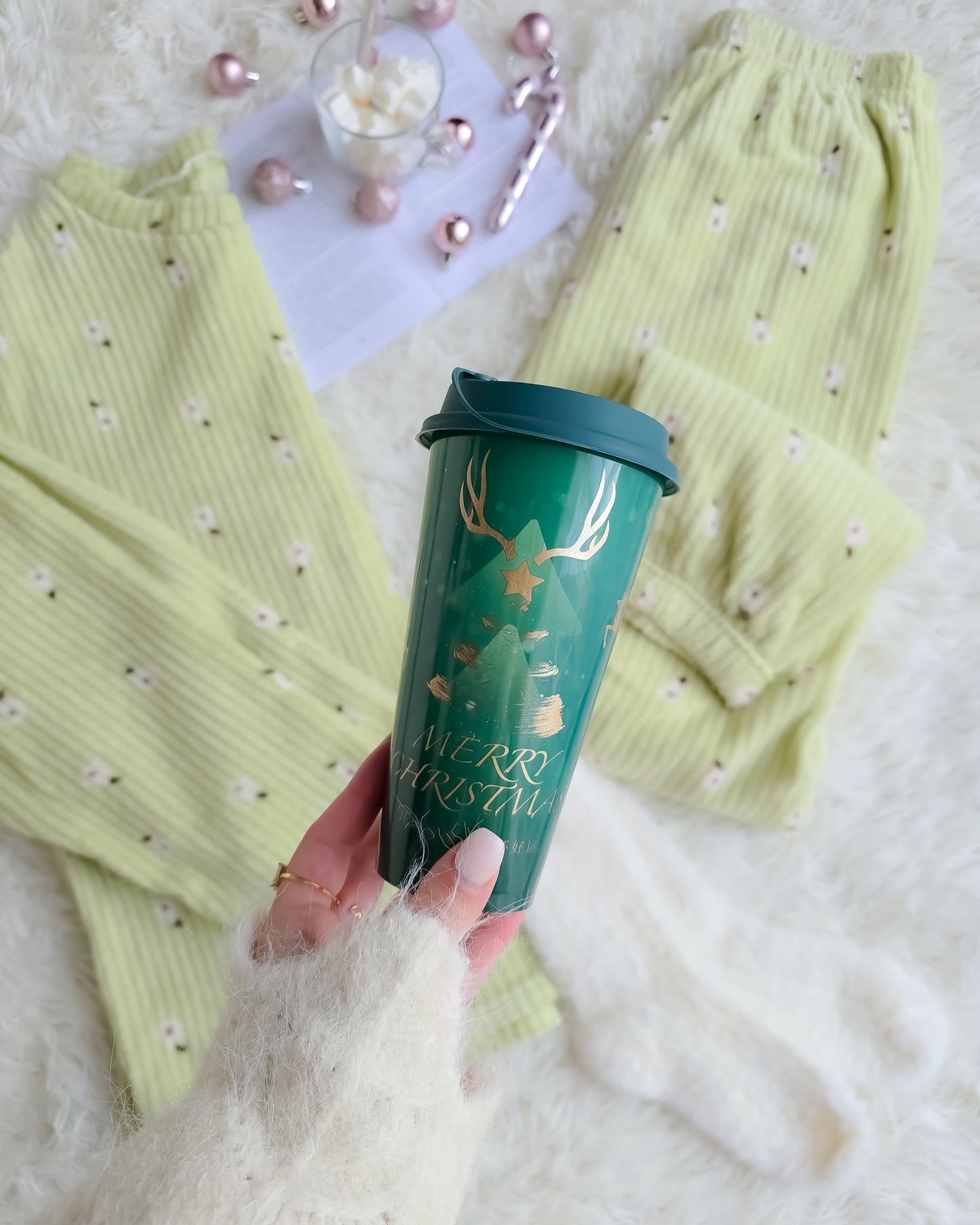 PIJAMA ABACATE + meias + copo de Natal