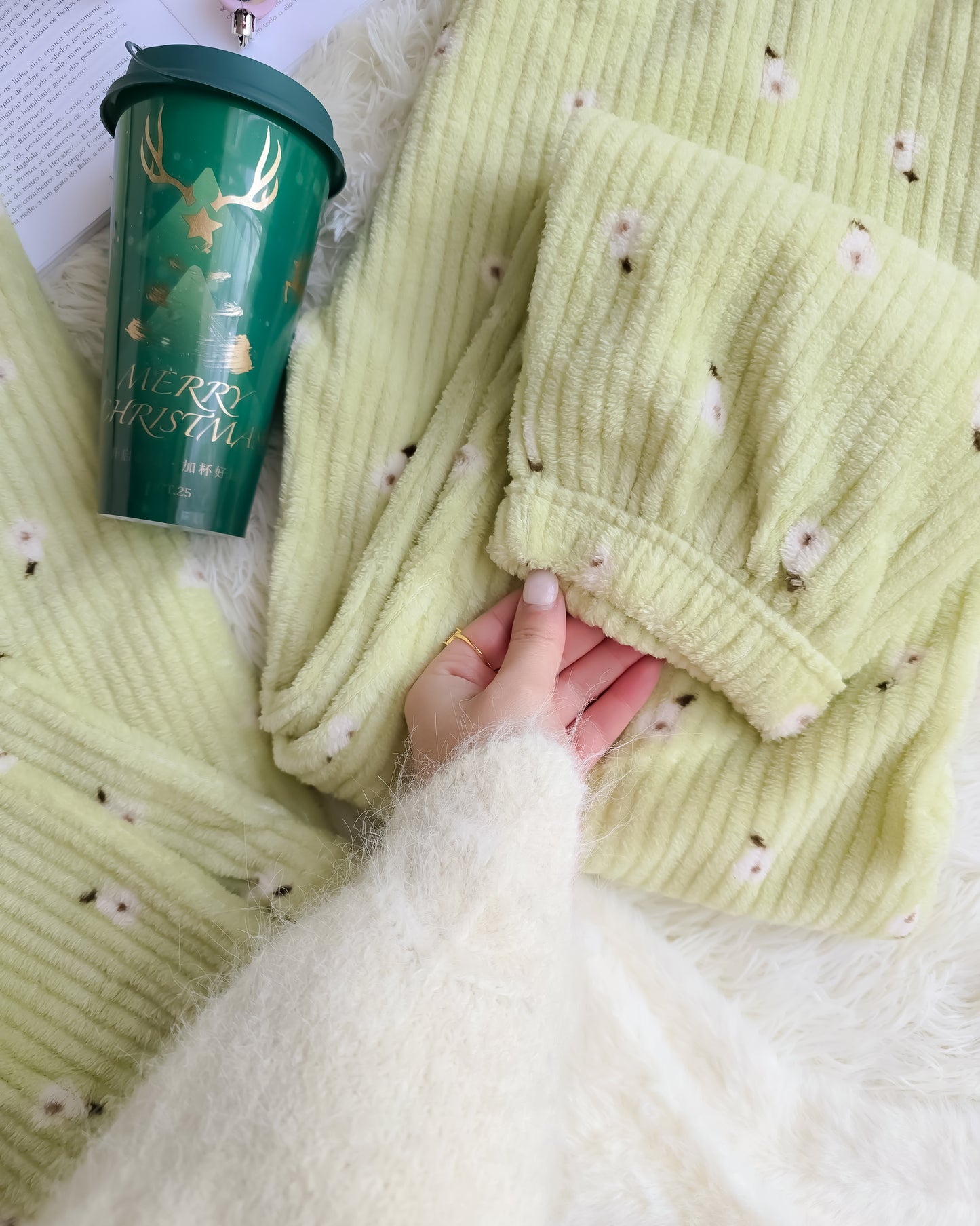 PIJAMA ABACATE + meias + copo de Natal