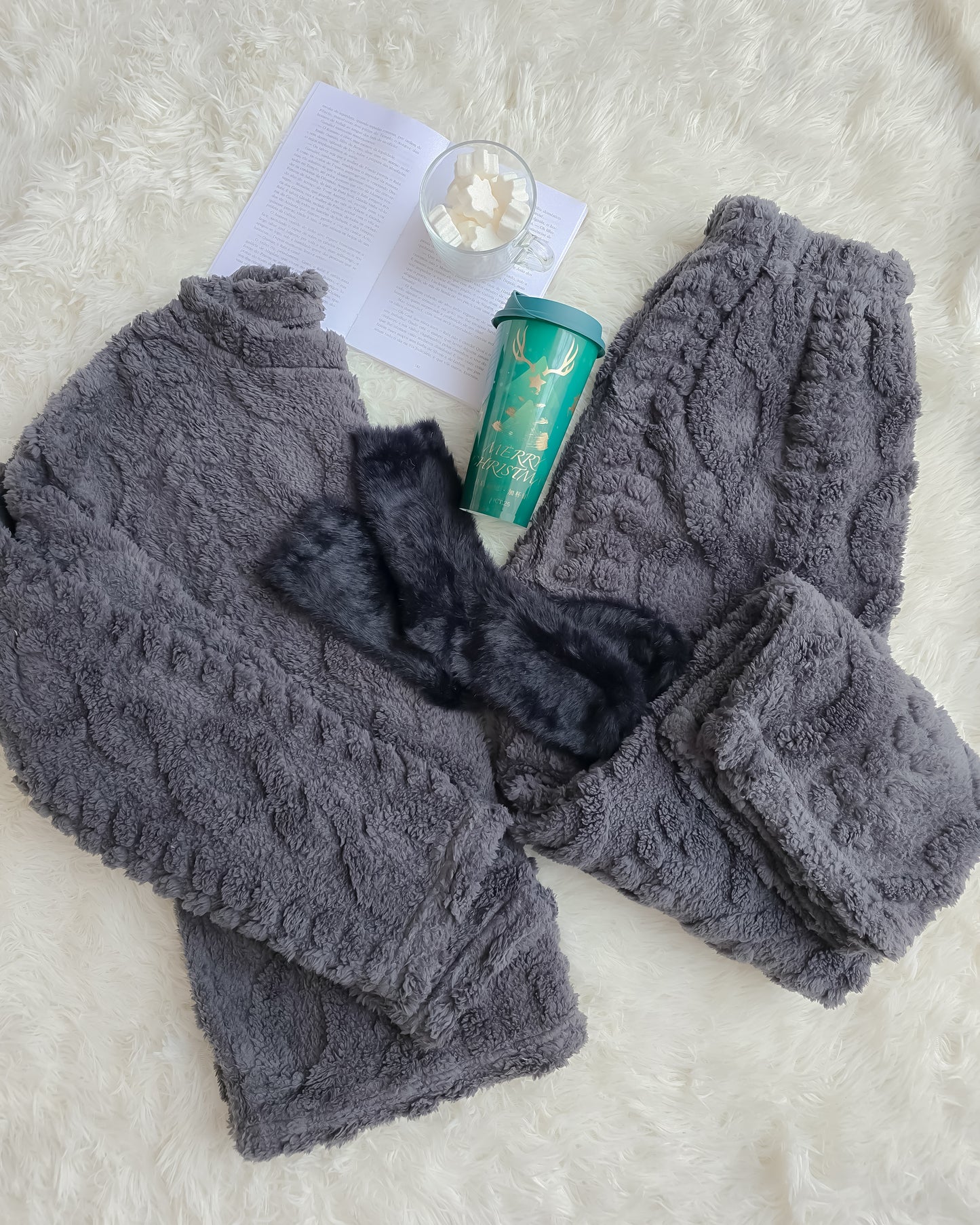 PIJAMA FOFO CINZA + OFERTA meias