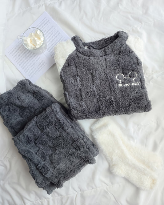 PIJAMA CAT CINZA + OFERTA meias